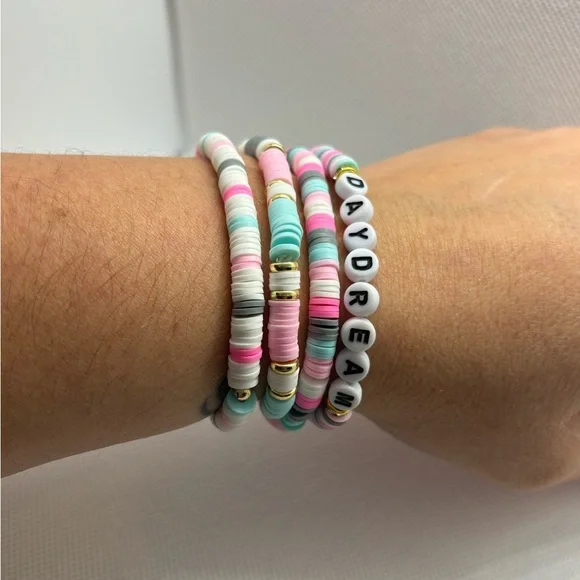 Handmade bracelet set - clay polymer beads with gold accents - Picture 3 of 3